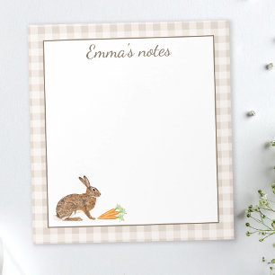 Schattig Konijn Met Wortels Op Beige Gingham Pasen Notitieblok