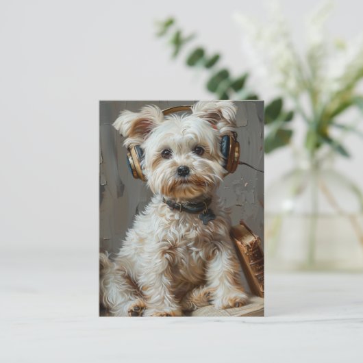 Schattig Maltees Lezen en luisteren naar muziek Briefkaart (Staand voorkant)