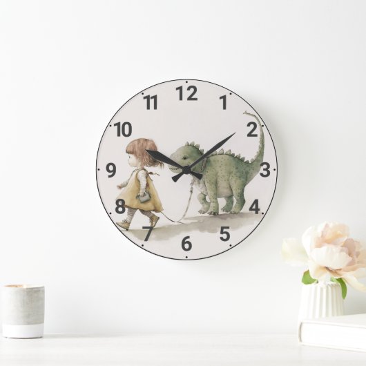 Schattig meisje dat in dinosaurus wandklok loopt (Huis)