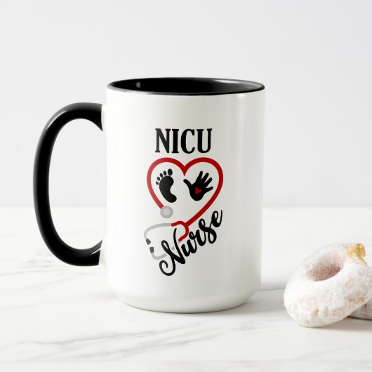 schattig NICU zuster voegt monogram toe Mok (Met donut)