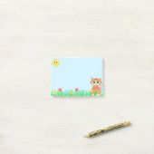 Schattig poes katje op lichtblauw post-it® notes (Op bureau)