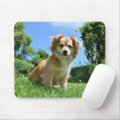 Schattig puppy in de tuin muismat (Met muis)