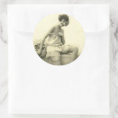 Schattig risqué flappermeisje foto uit de jaren 20 ronde sticker (Tas)