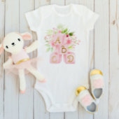 Schattig roze bloemenblokken alfabet romper