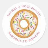 Schattig roze donut verjaardag partij gunst ronde sticker (Voorkant)