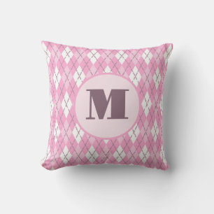 Schattig roze preppy argyle maatwerk monogram kussen