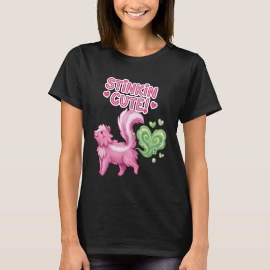 Schattig roze Valentijnsstinkskunk Kawaii-hart T-shirt (Voorkant)