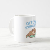 Schattig slapen otter totaal uitgeput grappig koffiemok (Voorkant links)