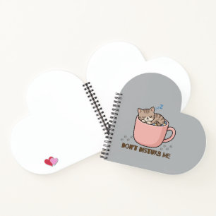 Schattig slapend kitten in theekopje hartvormige d notitieboek
