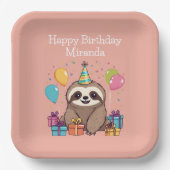Schattig Sloth Happy Birthday gepersonaliseerd roz Papieren Bordje (Voorkant)