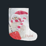 Schattig Snowman met Santa Hat - persoonlijk Grote Kerstsok<br><div class="desc">Schattige sneeuwman met kersthoed en jouw naam.</div>