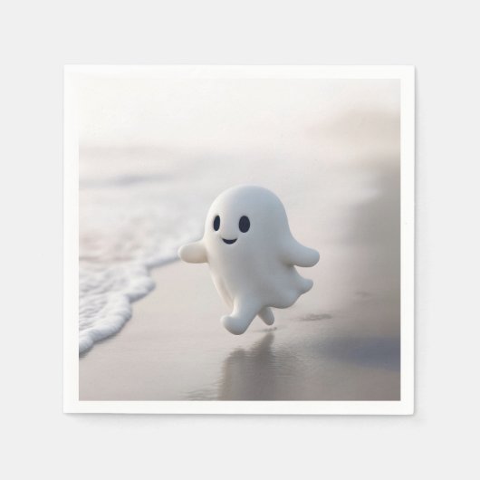 Schattig spook dat over een strand loopt servet (Voorkant)