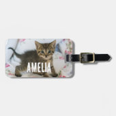 Schattig Tabby kitten kijken verrast Bagagelabel (Voorkant horizontaal)