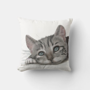 Schattig tabby poesje rustend cartoon kussen