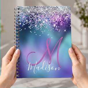 Schattig turquoise paarse nepschitterende monogram notitieboek