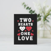 Schattig Twee Hartjes Eén Liefde Verjaardag Valent Briefkaart (Staand voorkant)