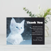 Schattig wit kitten met blauwe ogen bedankkaart (Staand voorkant)