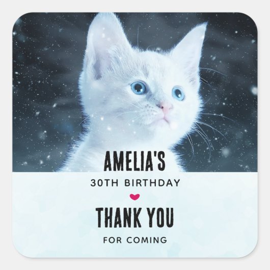 Schattig wit kitten met  Blue Eyes Verjaardag Vierkante Sticker (Voorkant)
