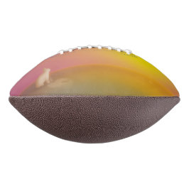 Schattig wit konijn op grasheuvel bij zonsopgang american football