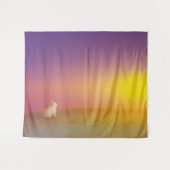 Schattig wit konijn op grasheuvel bij zonsopgang wandkleed (Voorkant (horizontaal))