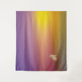 Schattig wit konijn op grasheuvel bij zonsopgang wandkleed