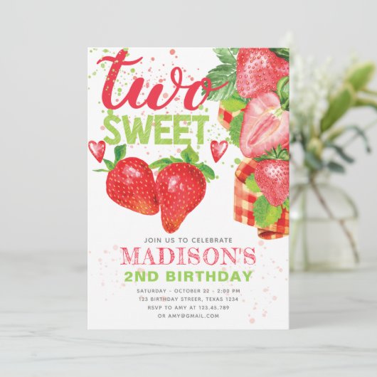 Schattige aardbeien thema 2e verjaardag kaart (Staand voorkant)