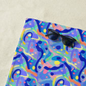 Schattige Abstract Blauw Pastel Neon Herhalingspat Strandlaken (In situ)