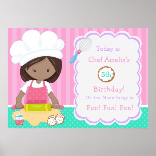 Schattige Afro-Amerikaans meisje bakt verjaardag Poster (Voorkant)