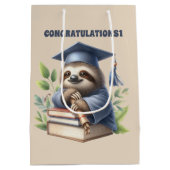 Schattige Afstuderen gefeliciteerd Sloth Medium Cadeauzakje (Achterkant)
