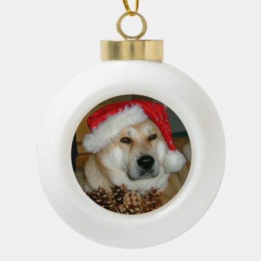 schattige akita hond gekleed voor kerstmis keramische bal ornament (Voorkant)