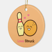Schattige Amusante Bowlingbal en Prikkelende Liefd Keramisch Ornament (Links)
