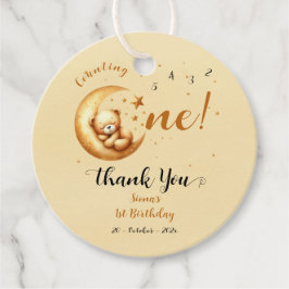 Schattige Baby Beer slaapt op de eerste verjaardag Bedankjes Labels