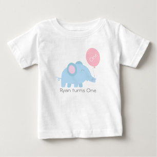 Schattige baby blauwe olifant met een roze ballon