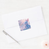 Schattige Baby Bunny in een bloemenveld Vierkante Sticker (Envelop)