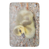 Schattige Baby Canada Goose op de grind Badmat (Voorkant Verticaal)