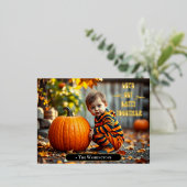 Schattige Baby met Halloween pompoen Folie Uitnodiging Briefkaart (Staand Voorkant)