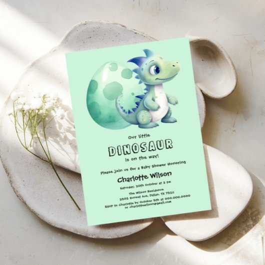 Schattige babysaurier met zijn ei babyshower kaart