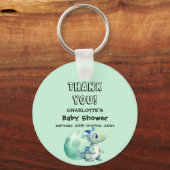 Schattige babysauris met zijn ei babyshower sleutelhanger (Voorkant)