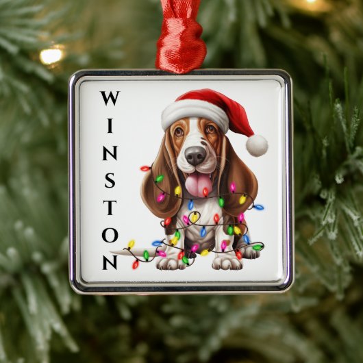 SCHATTIGE BASSETT HOND MET KERSTVERLICHTING METALEN ORNAMENT (Boom)