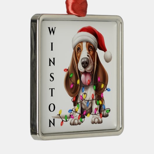 SCHATTIGE BASSETT HOND MET KERSTVERLICHTING METALEN ORNAMENT (Rechts)