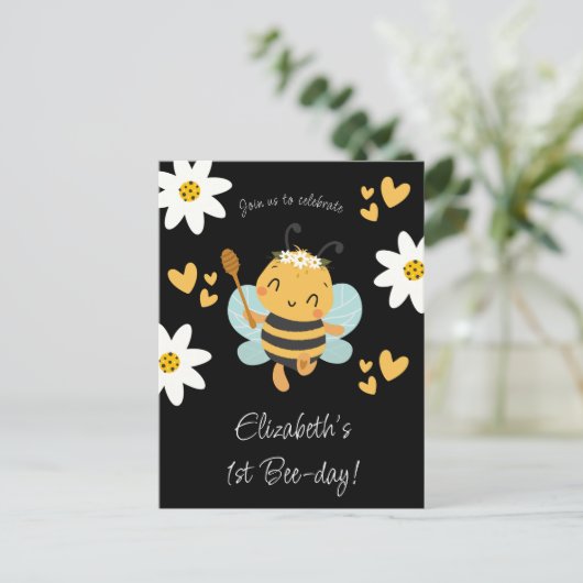 Schattige Bee Girl's 1e Verjaardagsfeest Uitnodiging Briefkaart (Staand voorkant)