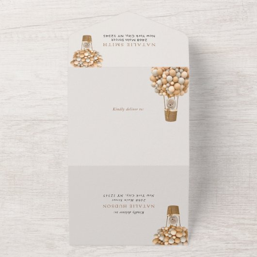 Schattige Beer, beige ballonnen, eerste verjaardag All In One Uitnodiging (Buitenkant)