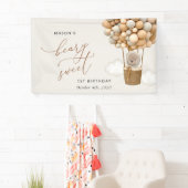 Schattige Beer, beige ballonnen, eerste verjaardag Spandoek (Insitu)