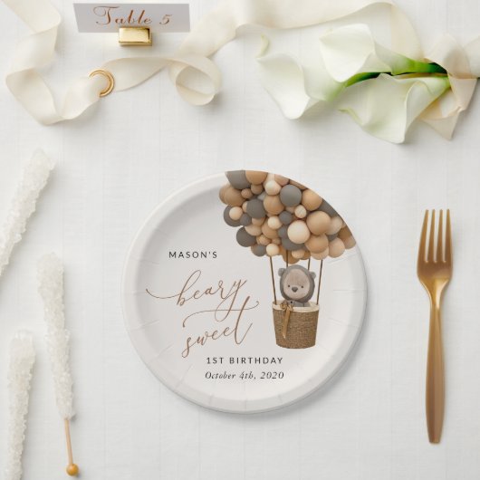 Schattige Beer, bruine ballonnen, eerste verjaarda Papieren Bordje (Huwelijk)
