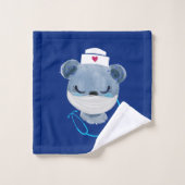 Schattige Beer Verpleegster Dragen een Medisch Mas Bad Handdoek (Wasdoekje)
