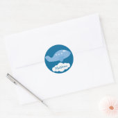 Schattige blauw gepersonaliseerd vliegtuig & cloud ronde sticker (Envelop)