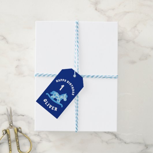 Schattige Blauw Rocking Horse Boy 1e Verjaardag Cadeaulabel (Met Touw)