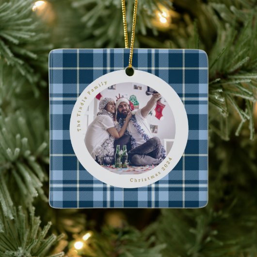Schattige Blauw Wit Gingham Plaid Familiefoto Keramisch Ornament (Boom)