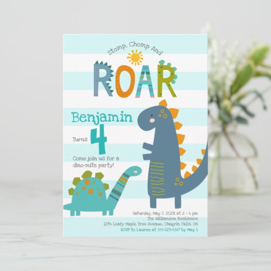 Schattige Blauwe Dinosauriërs Stamp Chomp Brul Jon Kaart (Staand voorkant)