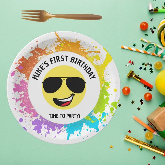 Schattige blij gezicht, vliegenierbril, leuke eers papieren bordje